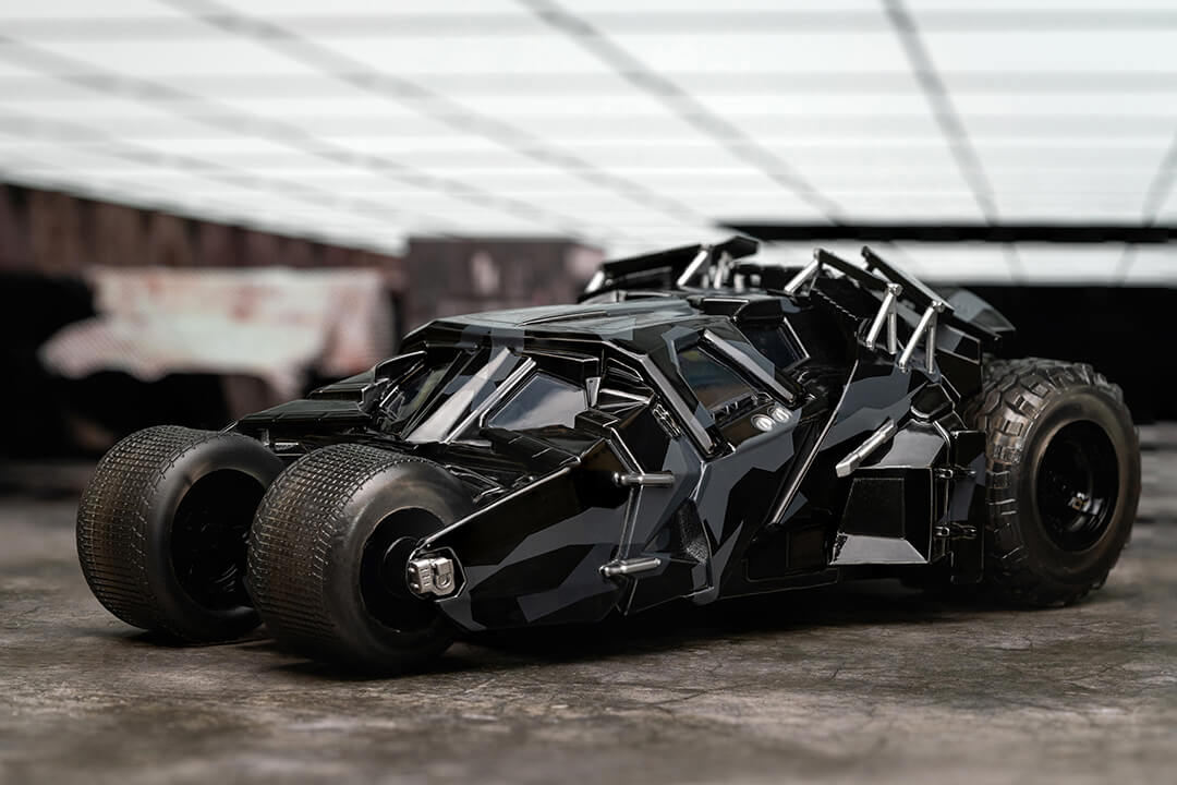 Et hundrede år volatilitet ale The Dark Knight Trilogy Tumbler Batmobile & Batman, 1:24 Scale Vehicle –  Jada Toys