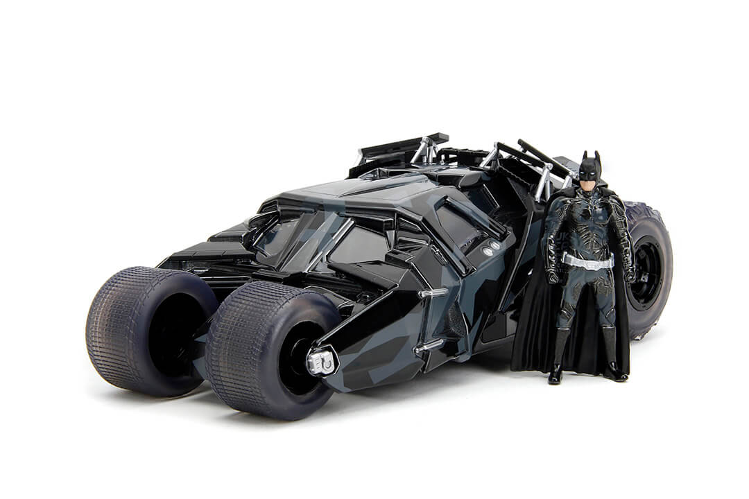 The Dark Knight Trilogy Tumbler Batmobile & Batman, 1:24 Scale