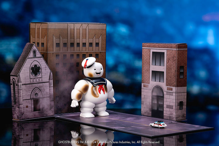 Ghostbusters Nano Scene w/ 1.65" Ecto-1 and 6" Stay Puft Marshmallow Man Diorama (Next Level Exclusive)