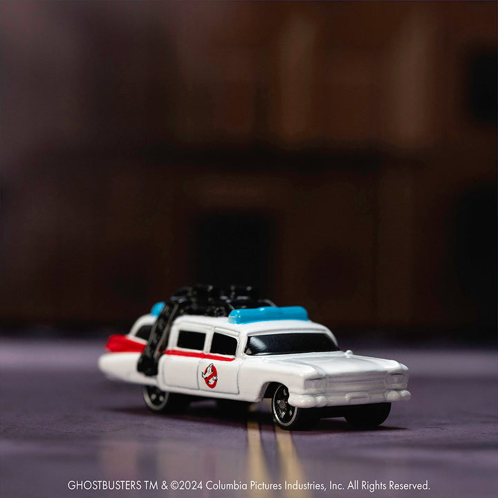 Ghostbusters Nano Scene w/ 1.65" Ecto-1 and 6" Stay Puft Marshmallow Man Diorama (Next Level Exclusive)