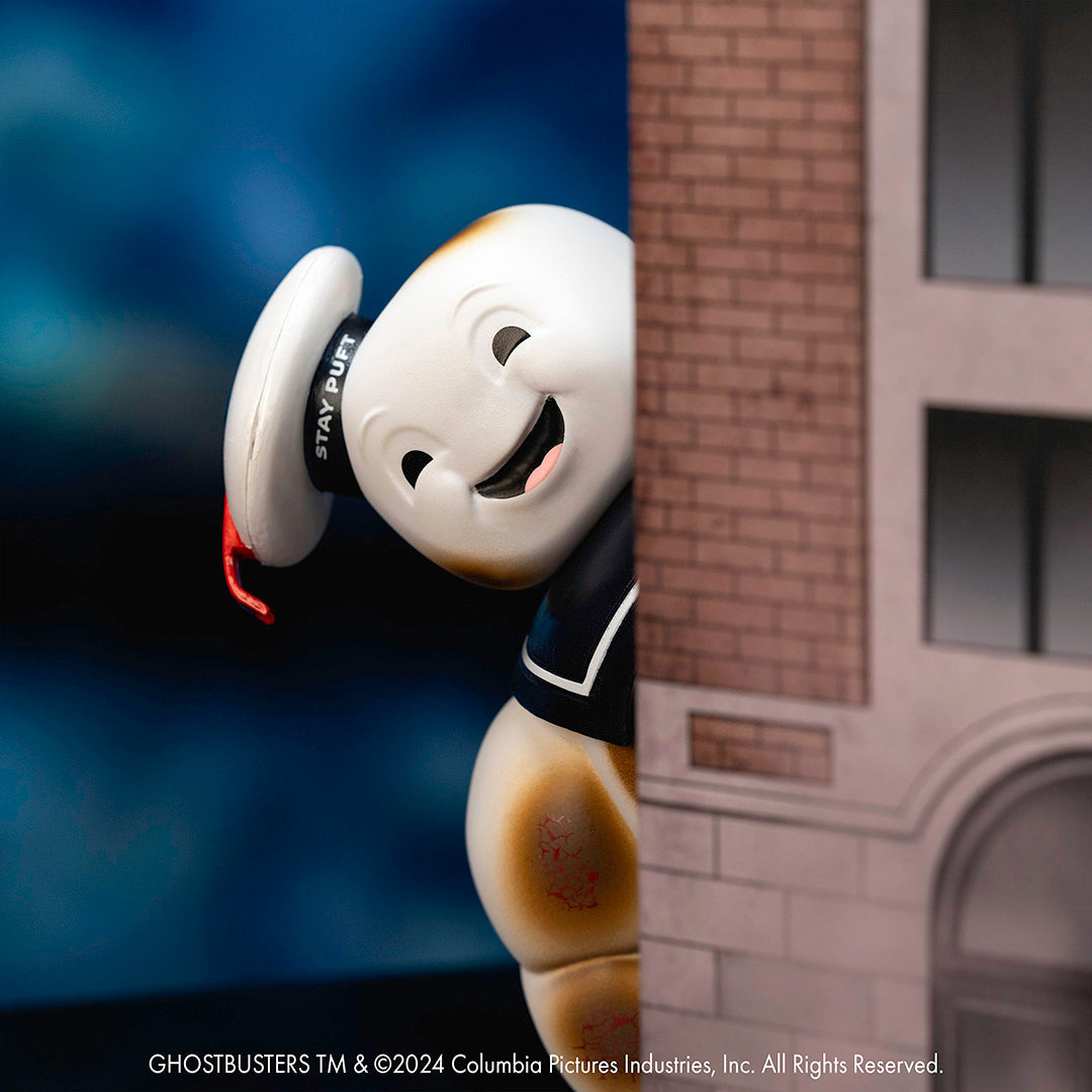 Ghostbusters Nano Scene w/ 1.65" Ecto-1 and 6" Stay Puft Marshmallow Man Diorama (Next Level Exclusive)