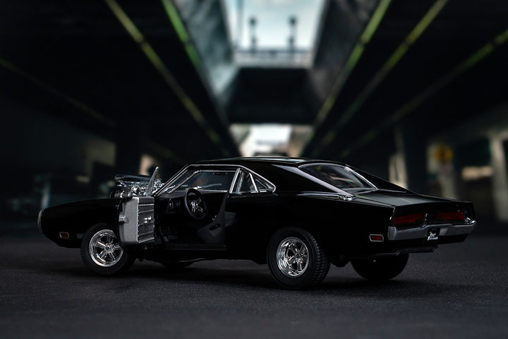 TrueSpec Fast & Furious Dom's 1970 Dodge Charger R/T, 1:24 Scale Vehicle