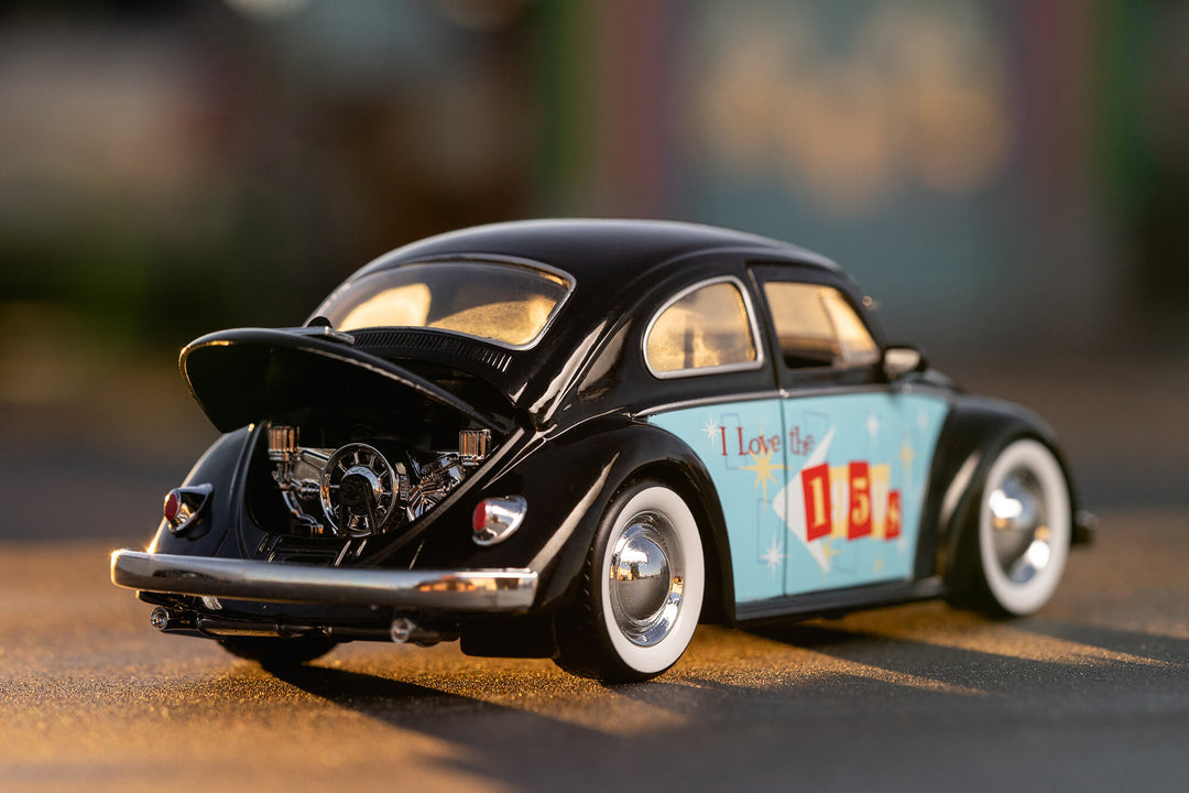 I Love The...50's 1959 Volkswagen Beetle 1:24 Scale Vehicle